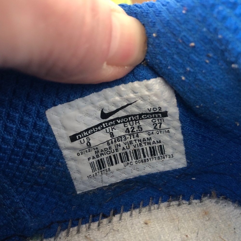 Nike Mens' 9 tennis shoes - Picture 8 of 14